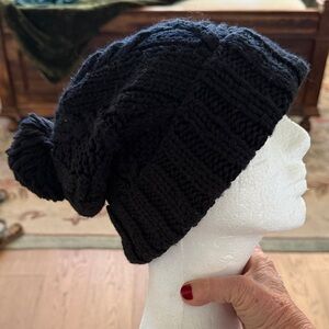 Black Knit Pom-Pom Beanie